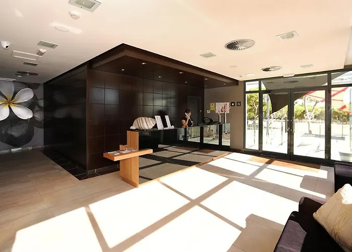 Leo Deluxe Punta Umbria (Adults Only)
